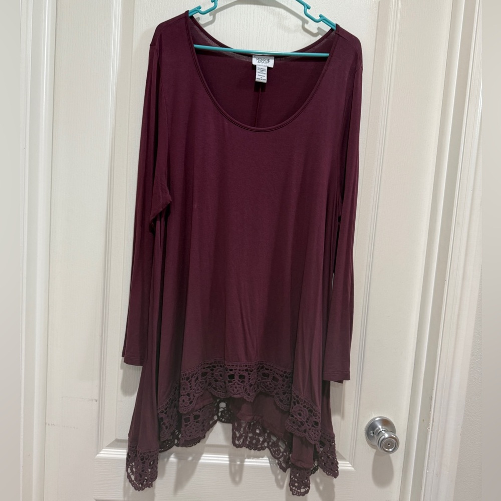 Monroe & Main Deep Burgundy Tunic with Lace Hem. NWOT